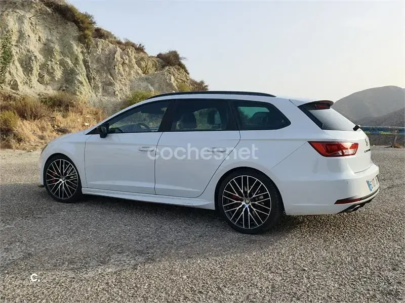 Usado Seat Leon ST CUPRA 290 CV (213 kW) 2016 Blanco Familiar