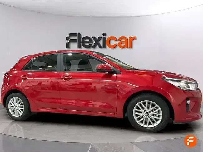 Occasion Kia Rio 100 PK (73 kW) 2020 Rood