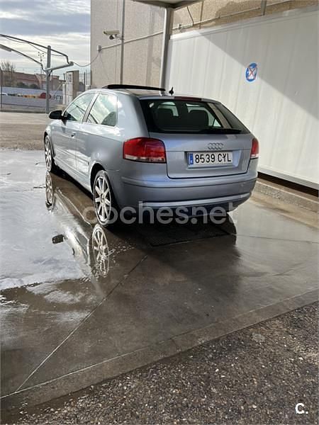 Usado Audi A3 Attraction 140 CV (102 kW) 2004 Azul Berlina