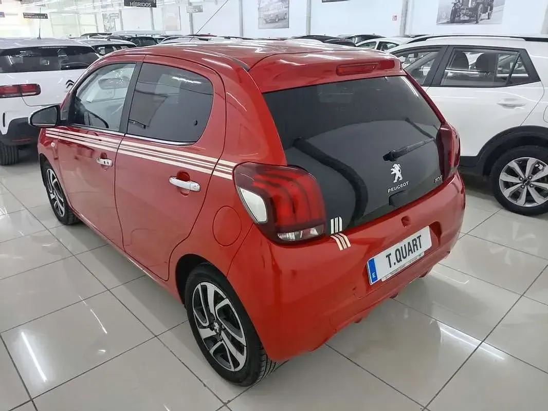 Usado Peugeot 108 Collection 82 CV (60 kW) 2017 Rojo Berlina