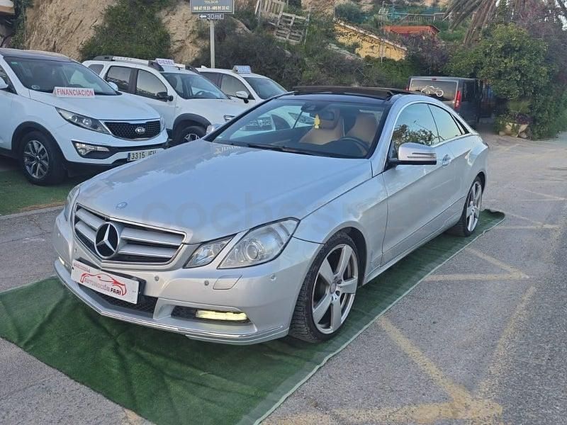 Usado Mercedes E220 170 CV (125 kW) 2012 Gris / plata Coupe