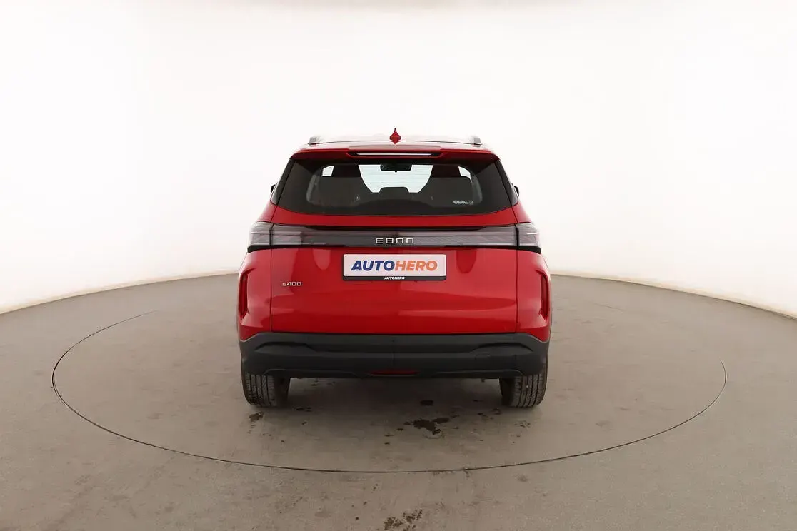 Usado Ebro s400 211 CV (155 kW) 2025 Rojo SUV