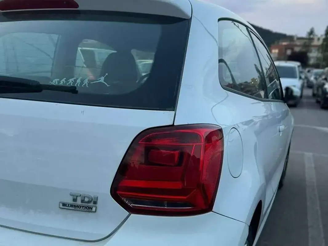 Usado VW Polo Advance 75 CV (55 kW) 2014 Blanco Utilitario