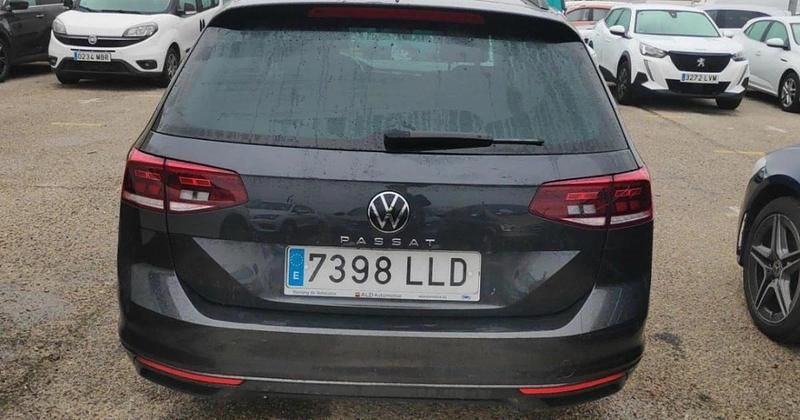 Usado VW Passat Executive 150 CV (110 kW) 2020 Familiar
