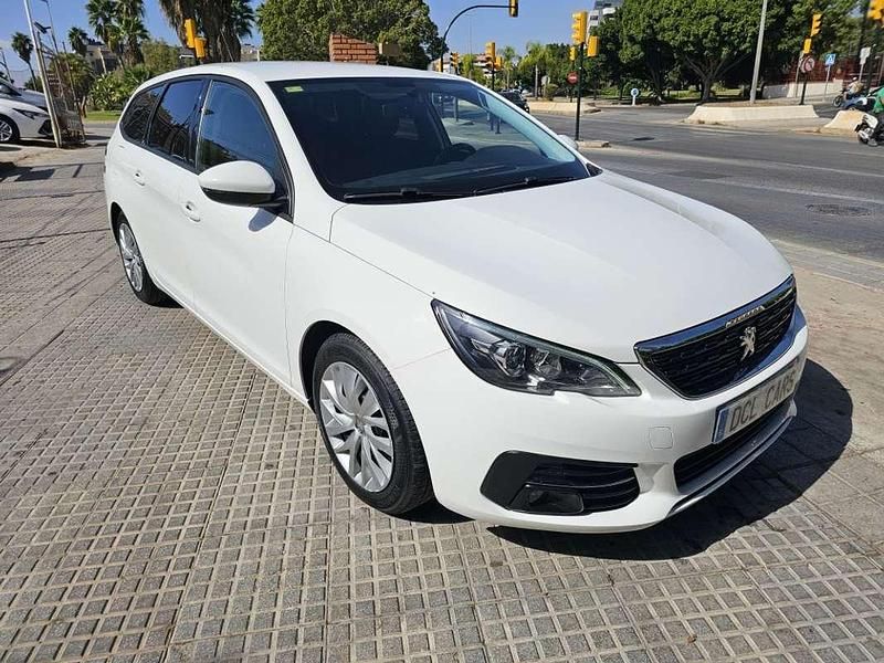 Usado Peugeot 308 Active 131 CV (96 kW) 2020 Blanco Utilitario
