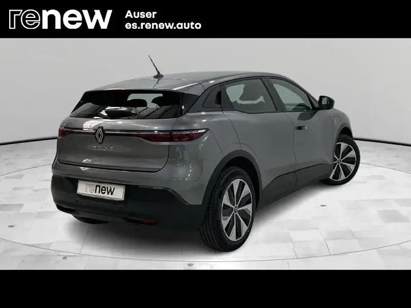 Usado Renault Mégane Evolution 95 kW (130 CV) 2023 Gris Berlina