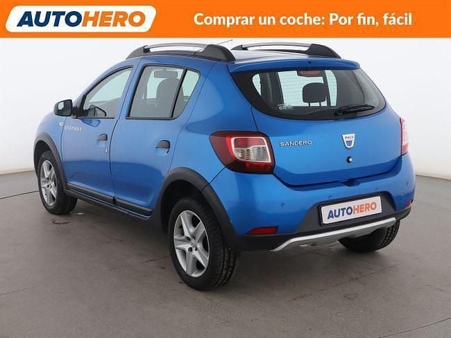 Usado Dacia Sandero Stepway 90 CV (66 kW) 2014 Azul Utilitario