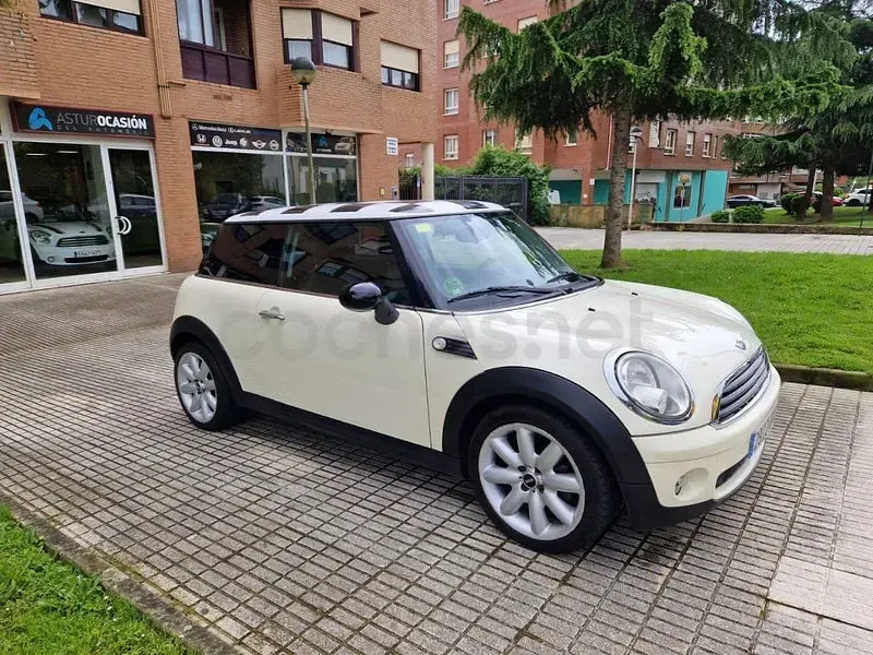 Usado Mini ONE 95 CV (69 kW) 2009 Beige Utilitario