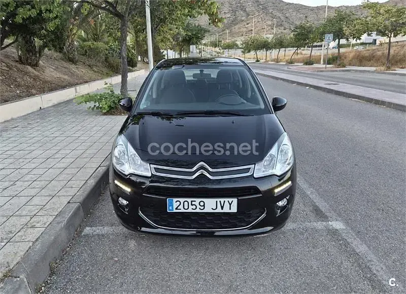 Usado Citroën C3 Feel 82 CV (60 kW) 2016 Negro Berlina