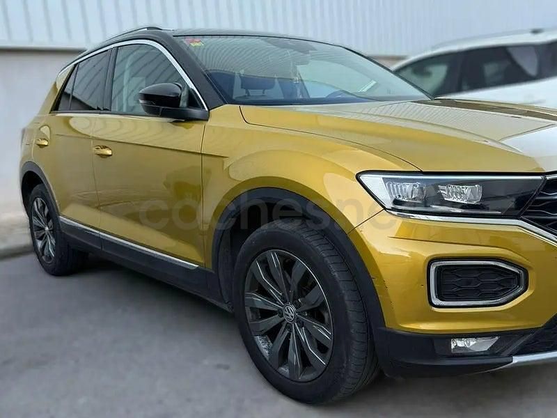 Usado VW T-Roc Sportline 190 CV (139 kW) 2018 Amarillo SUV