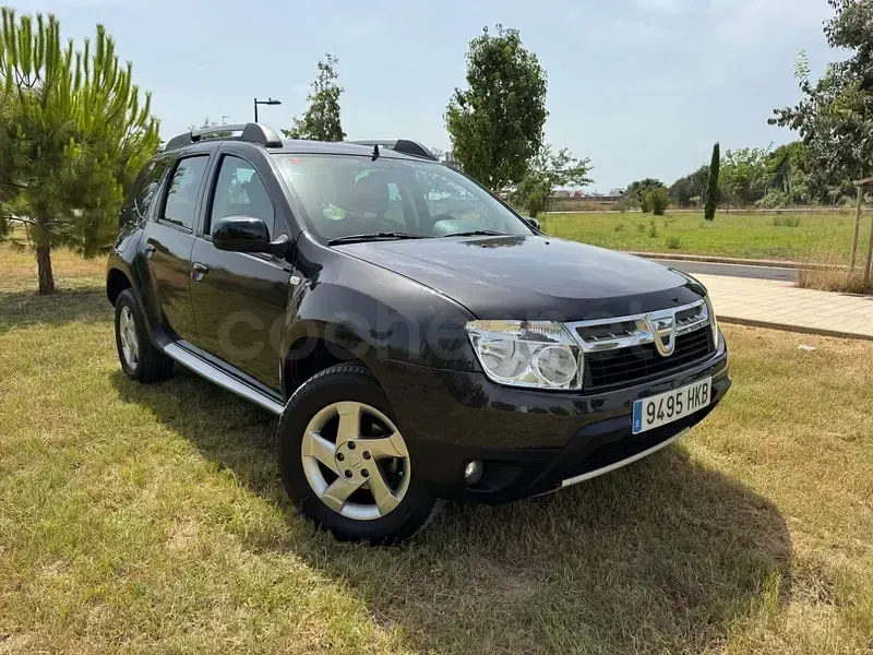 Usado Dacia Duster Ambiance 105 CV (77 kW) 2012 Negro SUV