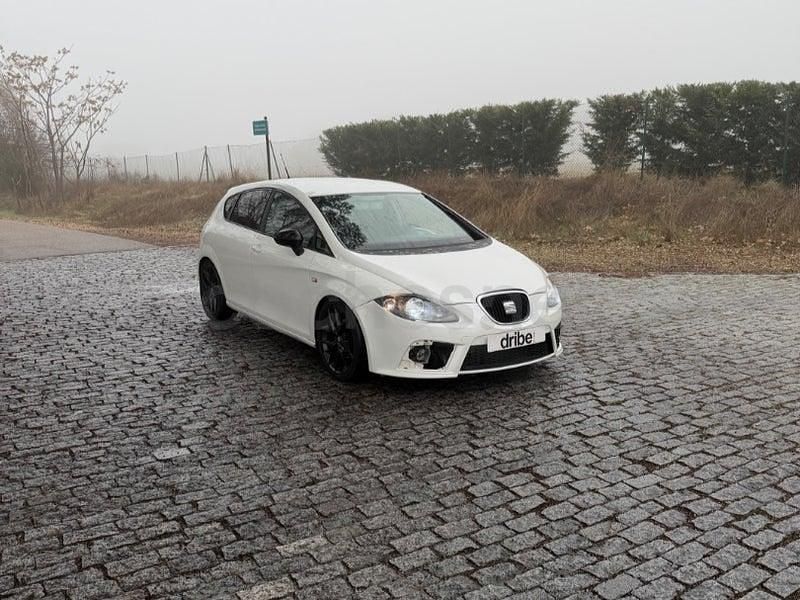 Usado Seat Leon Style 105 CV (77 kW) 2010 Blanco Utilitario