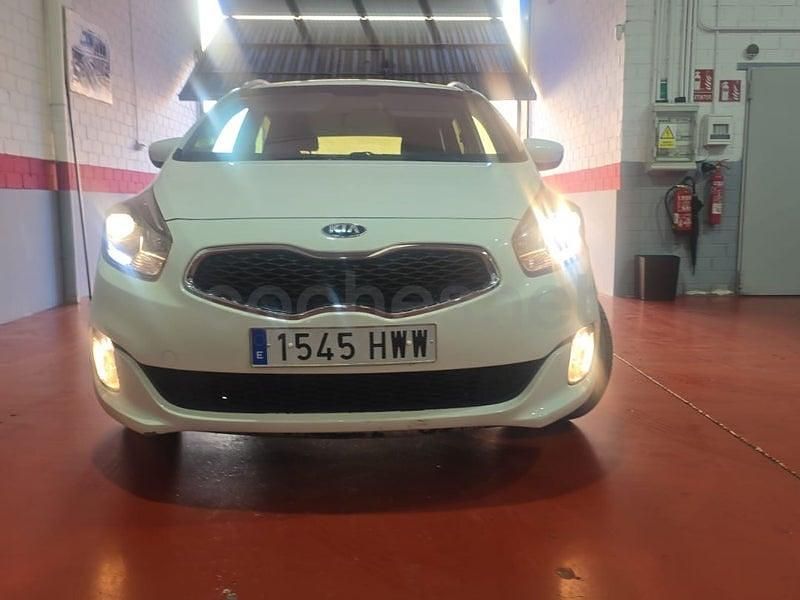 Usado Kia Carens 115 CV (84 kW) 2014 Blanco Monovolumen