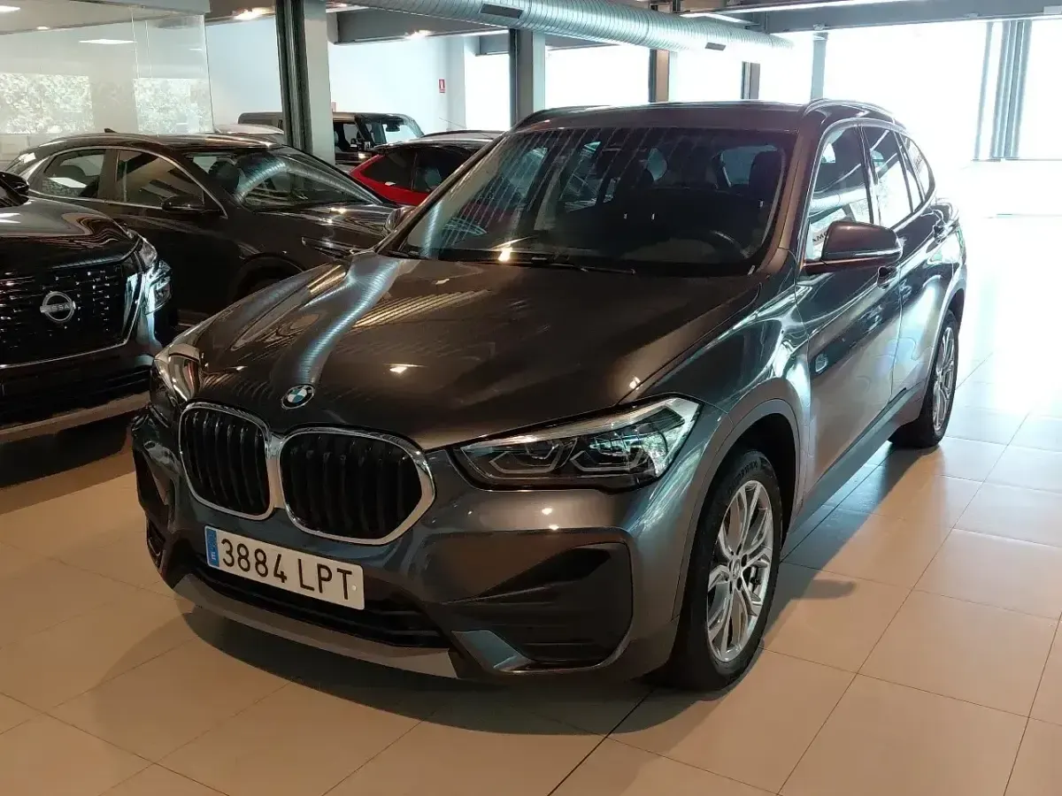 Usado BMW X1 136 HP (100 kW) 2021 Cinzento SUV