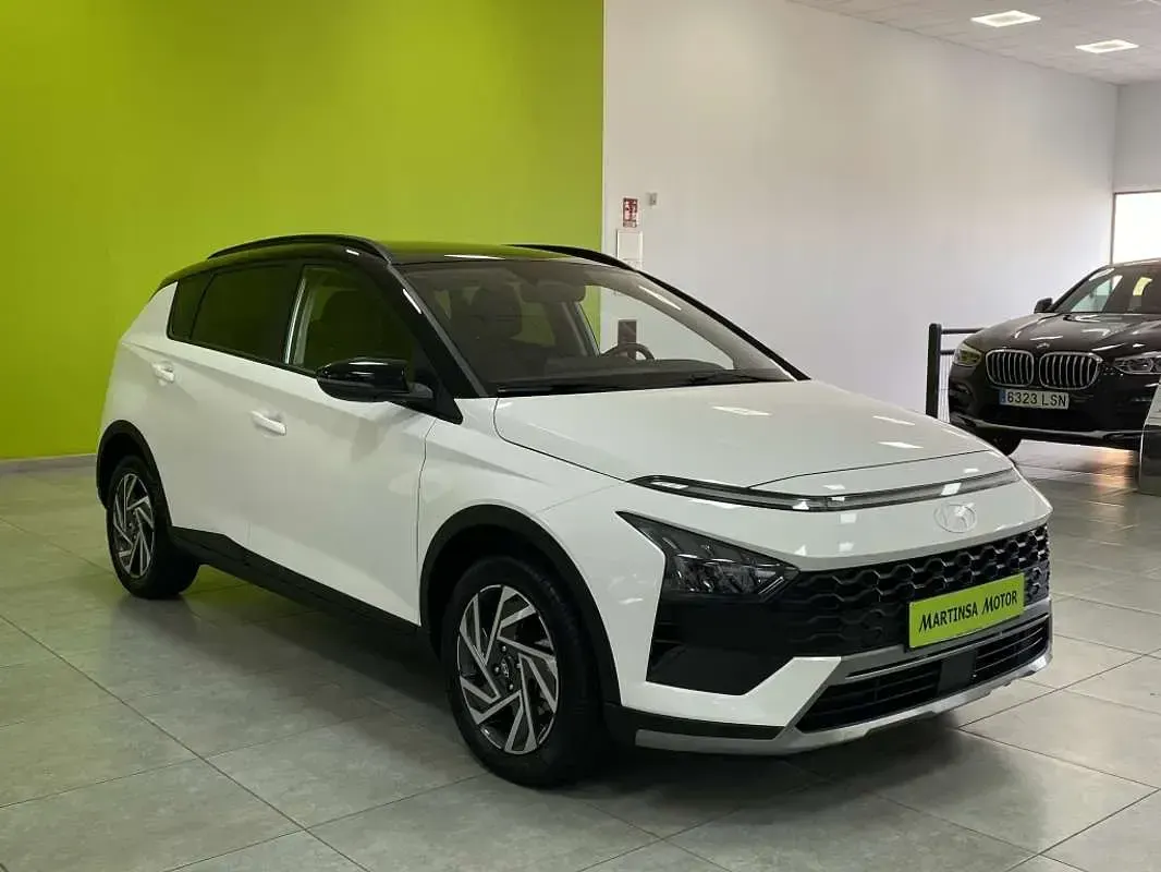 Usado Hyundai Bayon 102 CV (75 kW) 2025 Blanco SUV