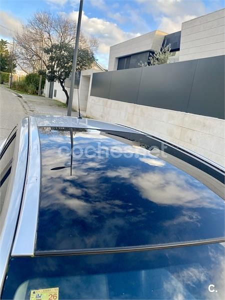 Usado Toyota Avensis Advance 124 CV (91 kW) 2013 Gris / plata Familiar