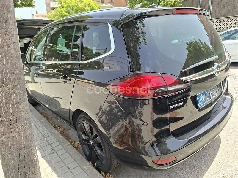 Usado Opel Zafira Excellence 134 CV (98 kW) 2017 Negro Monovolumen