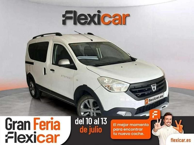 Blanco Usado 2017 Dacia Dokker Ambiance Van | 10.590 € (Un poco caro) - Imagen 1/4