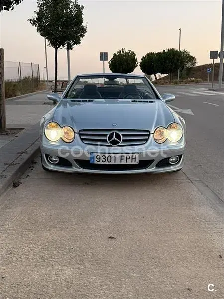 Usado Mercedes SL350 245 CV (180 kW) 2007 Gris / plata Descapotable