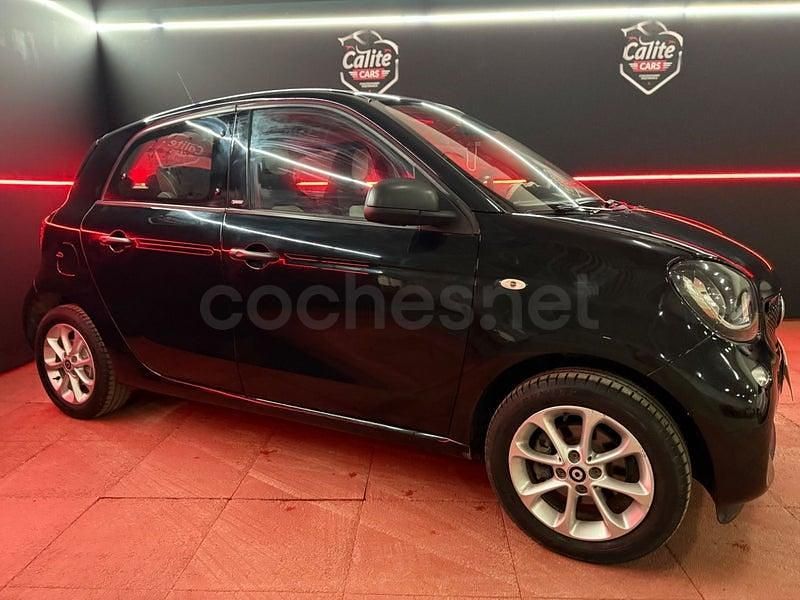 Usado Smart ForFour 90 CV (66 kW) 2019 Negro Utilitario