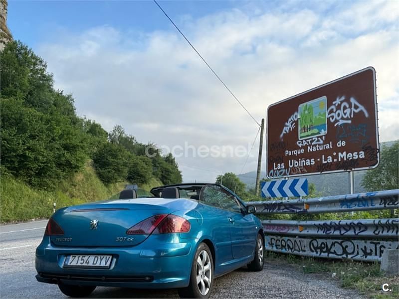 Usado Peugeot 307 CC Sport 136 CV (100 kW) 2006 Azul Descapotable