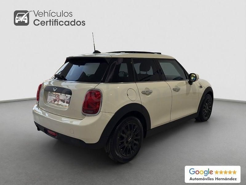 Usado Mini ONE 102 CV (75 kW) 2019 Beige Utilitario