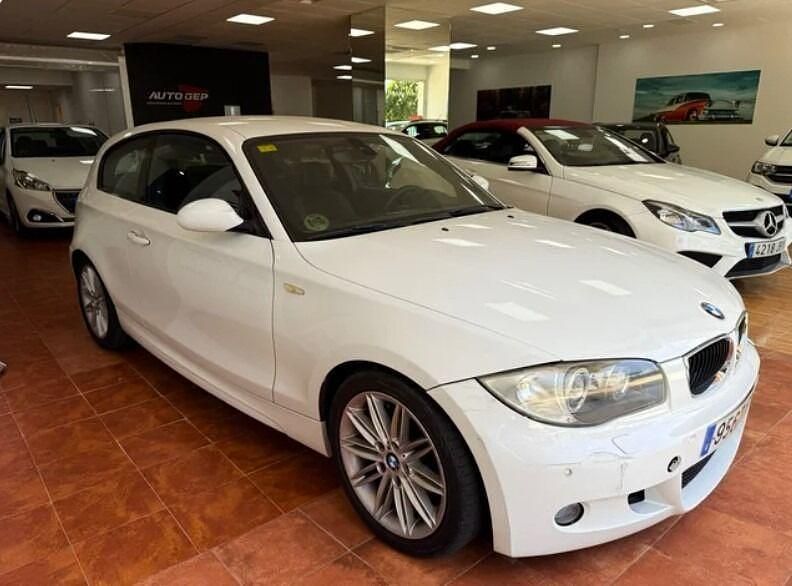 Blanco Usado 2007 BMW 118 Utilitario | 7499 € (Un poco caro) - Imagen 1/1