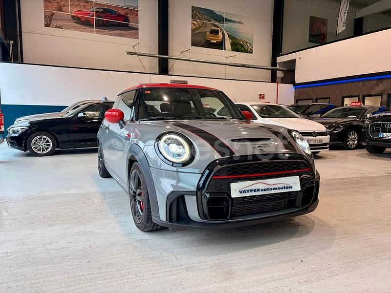 Usado Mini John Cooper Works 231 CV (169 kW) 2021 Gris / plata Utilitario