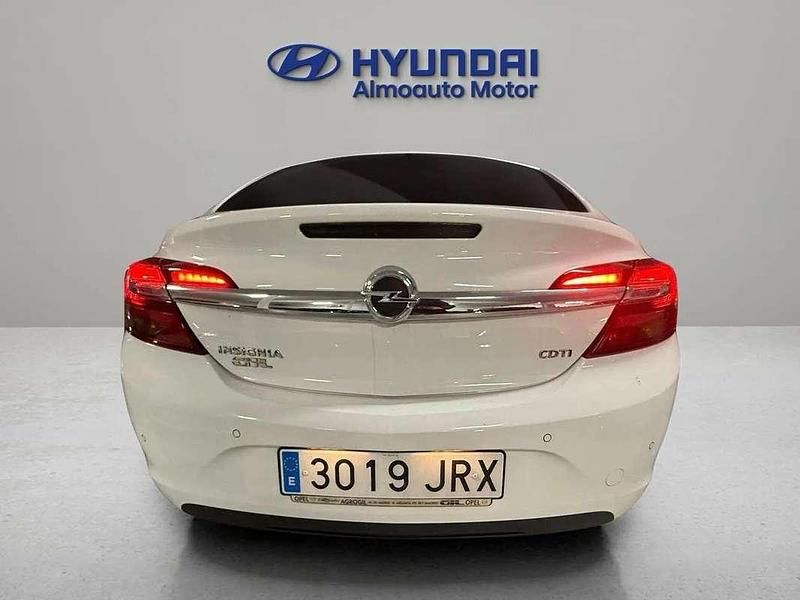 Usado Opel Insignia Excellence 136 CV (100 kW) 2016 Blanco Familiar