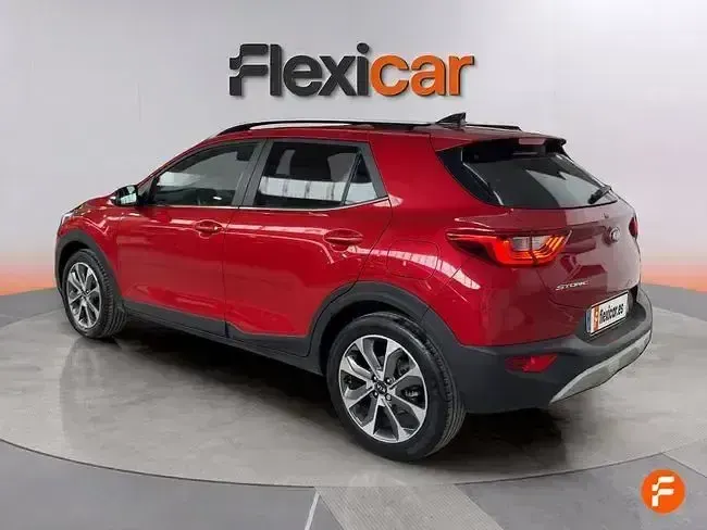 Usado Kia Stonic 100 CV (73 kW) 2020 Rojo SUV