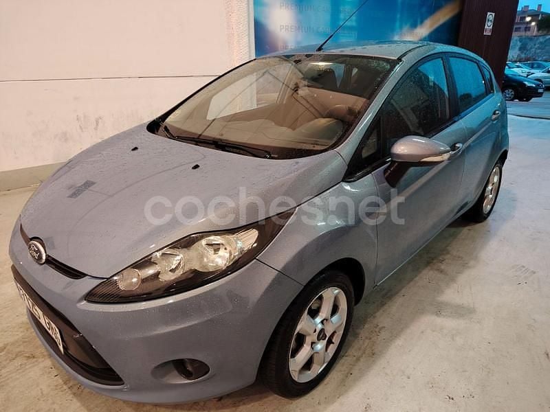 Azul Usado 2009 Ford Fiesta Trend Berlina | 4790 € (Precio justo) - Imagen 1/4