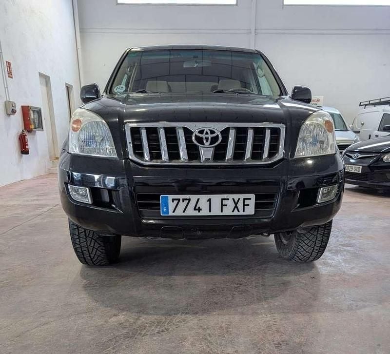 Begagnad Toyota Land Cruiser 173 HK (127 kW) 2007 Svart SUV
