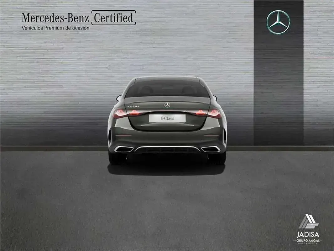 Usado Mercedes E220 197 CV (144 kW) 2024 Gris Berlina