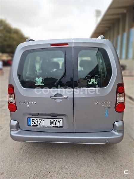 Gris / plata Usado 2016 Peugeot Partner Tepee Active Monovolumen | 9600 € (Precio justo) - Imagen 1/4
