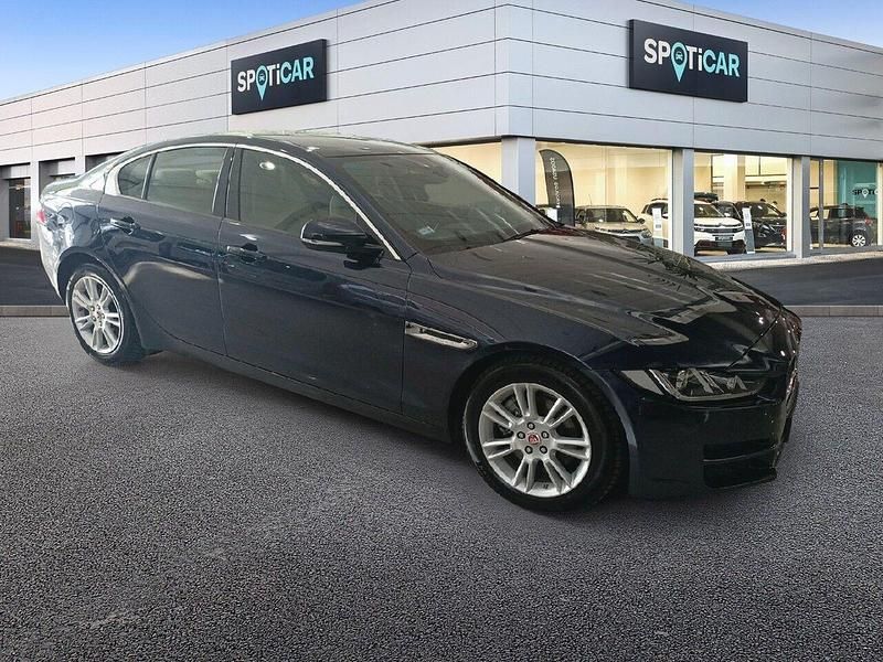 Usado Jaguar XE Pure 180 CV (132 kW) 2017 Azul Berlina