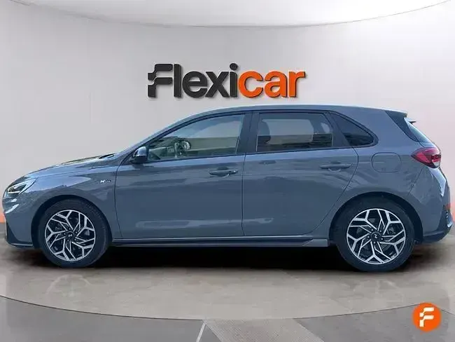 Usado Hyundai i30 N Line 100 CV (73 kW) 2024 Gris