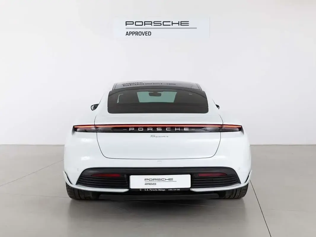 Usado Porsche Taycan 300 kW (408 CV) 2023 Blanco Familiar
