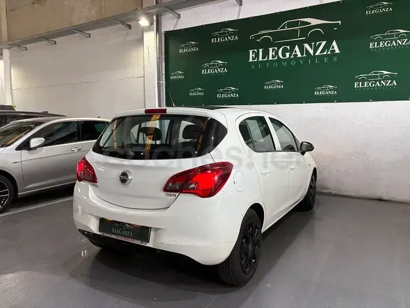 Usado Opel Corsa Selective 75 CV (55 kW) 2015 Blanco Utilitario