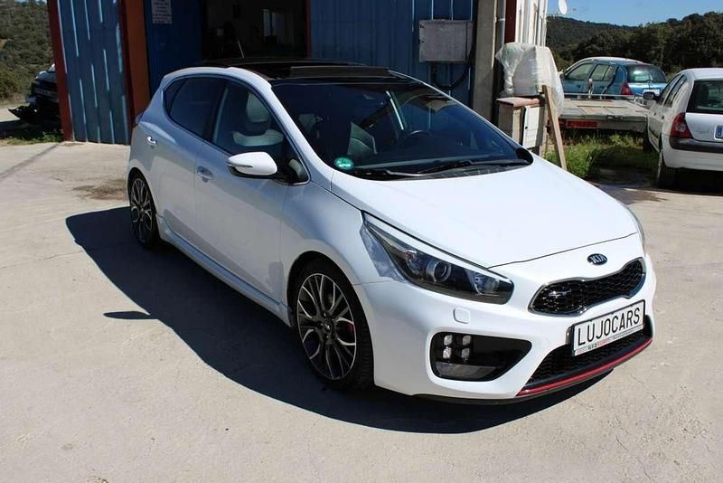Usado Kia ProCeed GT 204 CV (150 kW) 2015 Blanco Utilitario