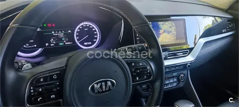 Usado Kia Niro 141 CV (103 kW) 2021 Blanco SUV