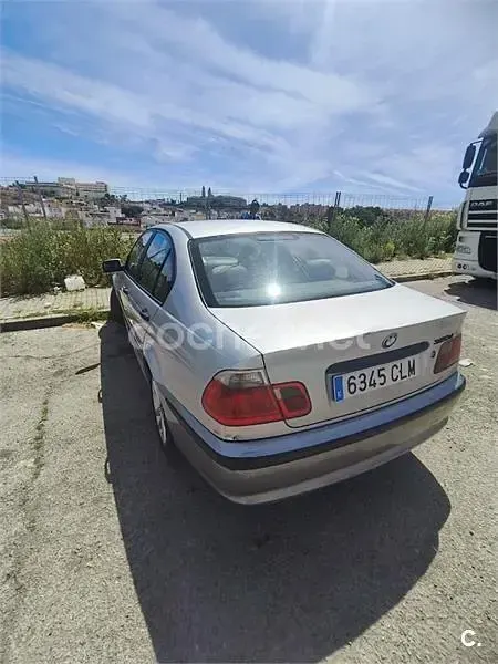 Usado BMW 320 136 CV (100 kW) 1999 Gris / plata Berlina