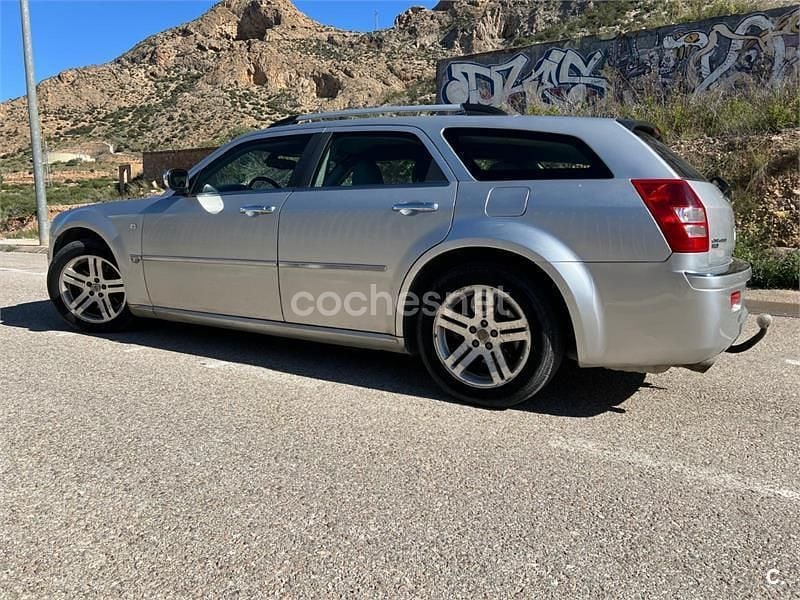 Usado Chrysler 300C Touring 218 CV (160 kW) 2008 Gris / plata Familiar