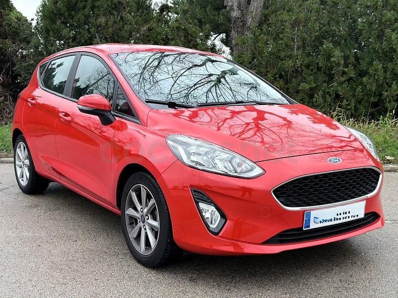 Usado Ford Fiesta Trend 85 CV (62 kW) 2019 Rojo Utilitario