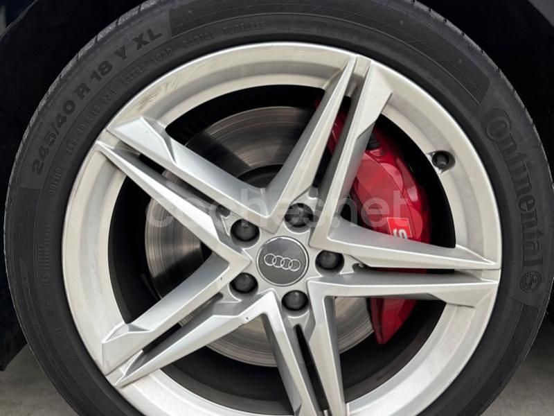 Usado Audi A4 354 CV (260 kW) 2018 Negro Familiar