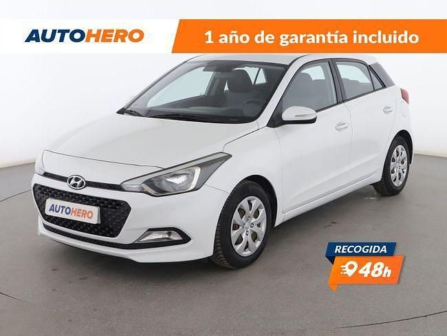 Blanco Usado 2015 Hyundai i20 Berlina | 8599 € (Precio justo) - Imagen 1/3