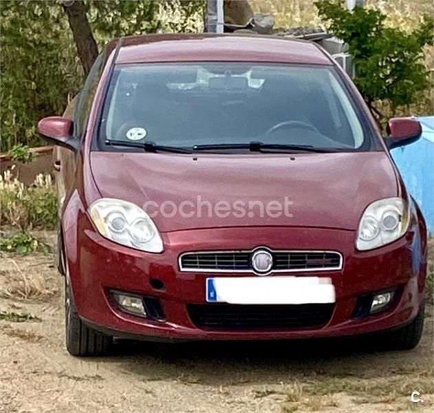 Usado Fiat Bravo Sport 150 CV (110 kW) 2007 Granate Utilitario