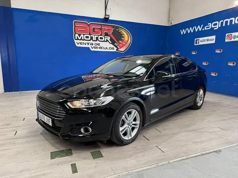 Usado Ford Mondeo Titanium 180 CV (132 kW) 2016 Negro Berlina