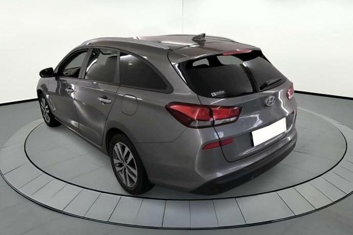 Usado Hyundai i30 116 CV (85 kW) 2019 Gris Familiar