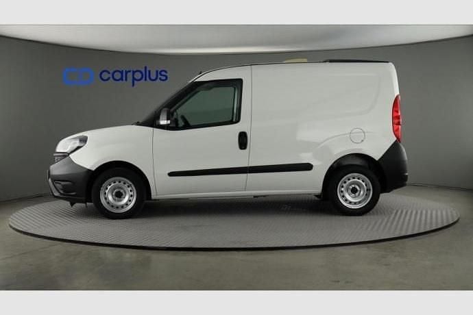 Usado Fiat Doblò 95 CV (69 kW) 2020 Monovolumen