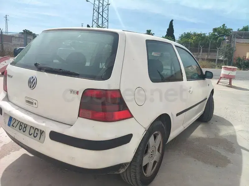 Usado VW Golf IV Advance 110 CV (80 kW) 2002 Blanco Berlina